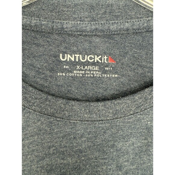 UNTUCKit Blue Burgundy Stripe Short Sleeve Front Pocket Pullover Tshirt Size XL - Picture 8 of 8